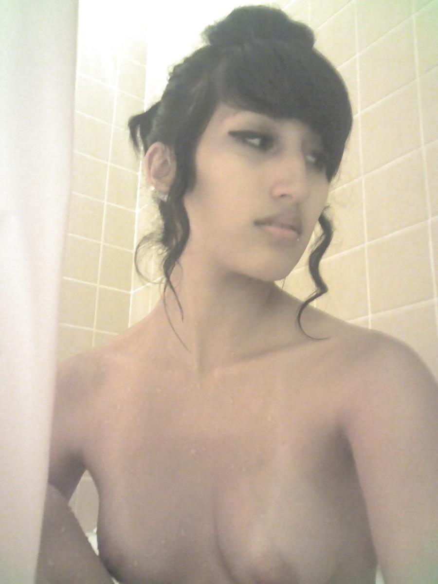 7P British NRI Bangladeshi Girl