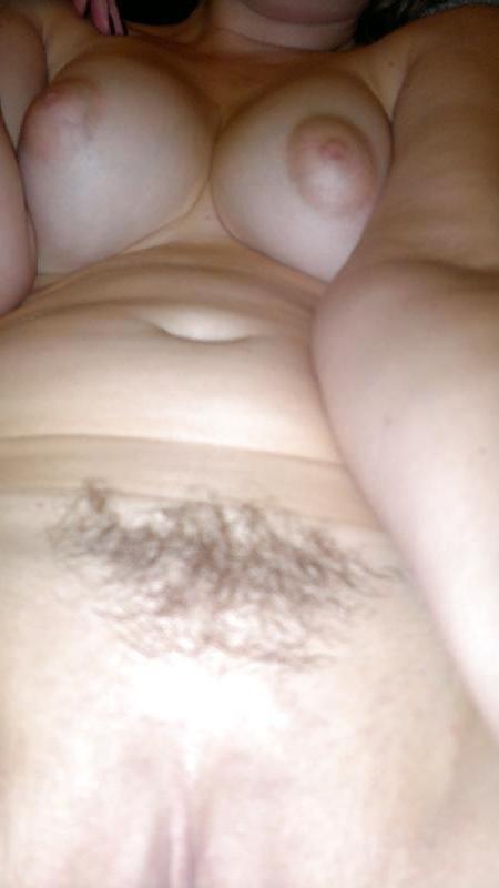 14P Amy 28 year old British MILF
