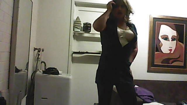 12P Pls help expose this sissyfaggot slut