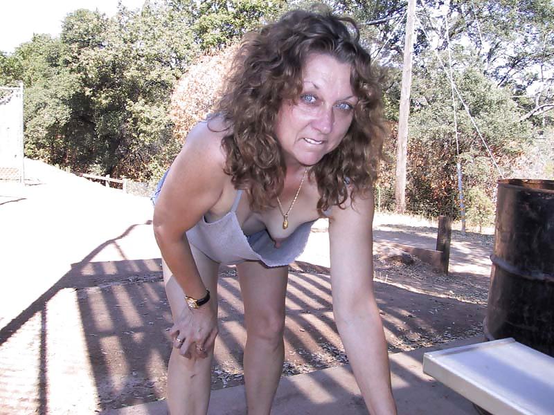 16P Matures and nipple peeks - N. C. 