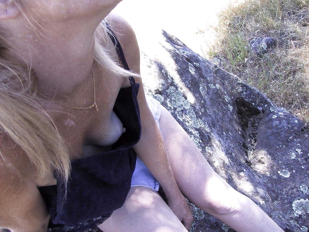 16P Matures and nipple peeks - N. C. 