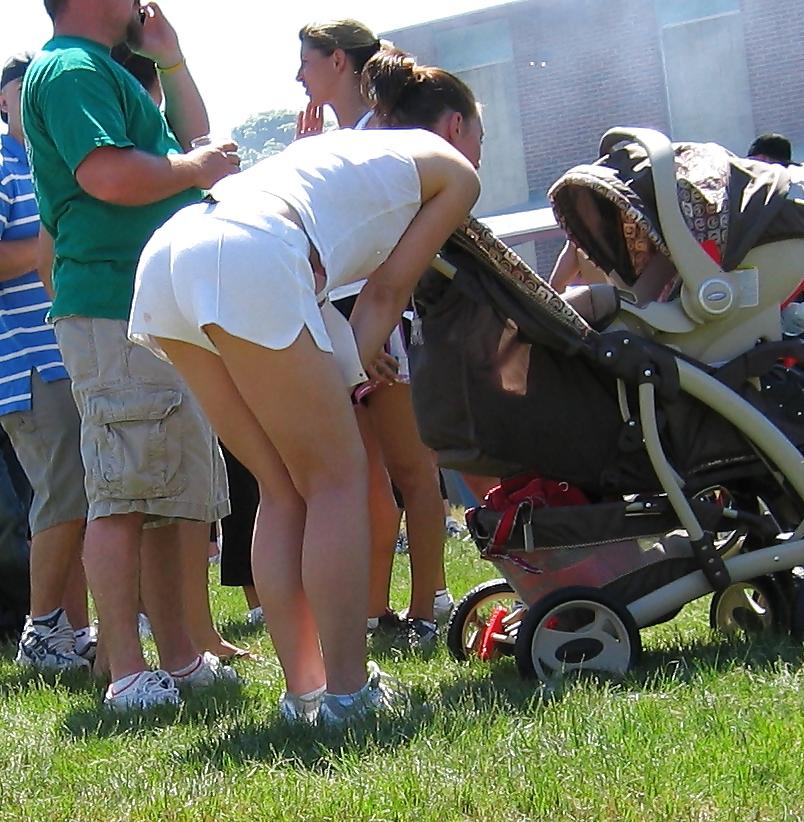 25P Public Nude girls 