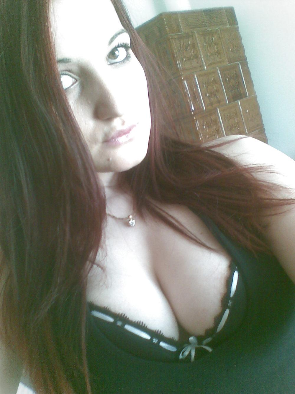 19P Downblouse - Cleavage 3