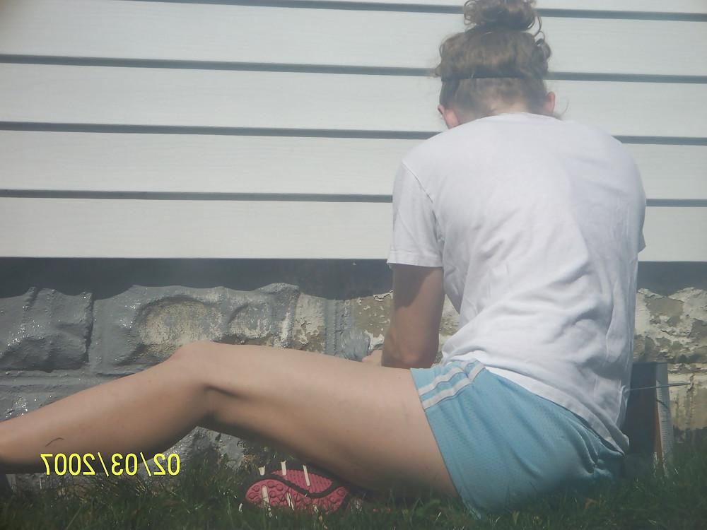 4P Spying on neighbor