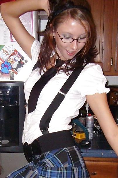 25P Flirty Nerd Girl