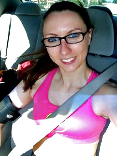 25P Flirty Nerd Girl