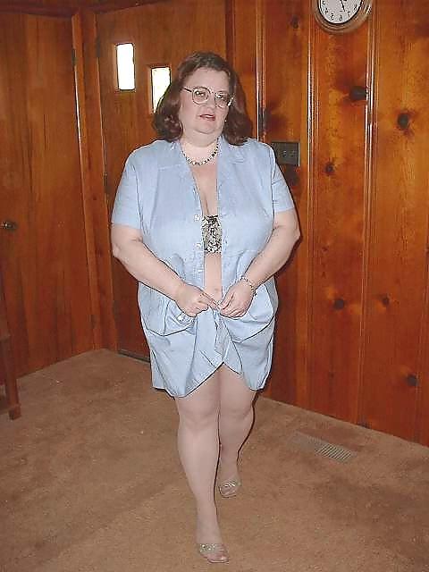 25P Big Tit BBW Wife