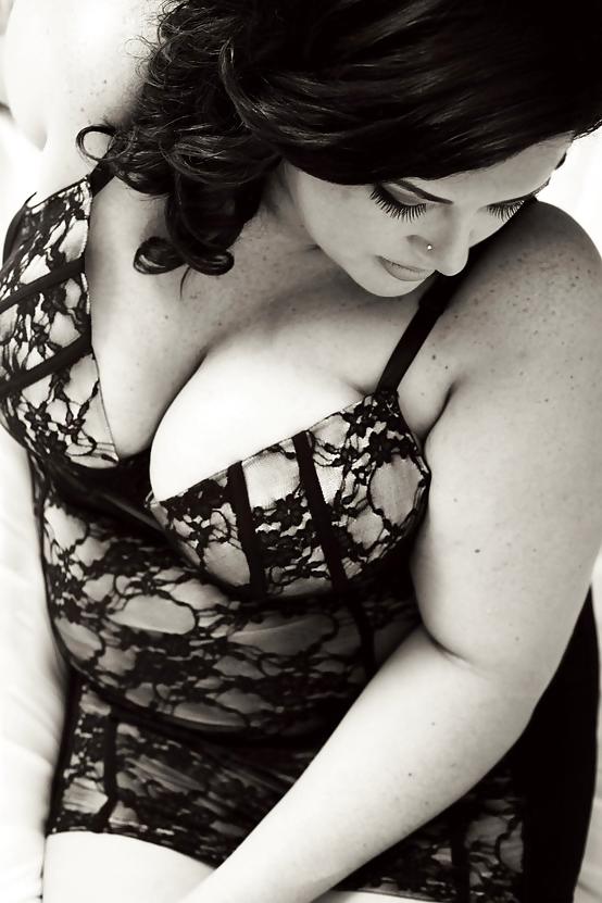 25P B&W bbw's ssbbw's
