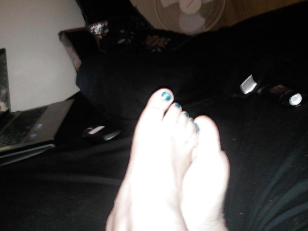 25P Tonya Feet Tits Ass