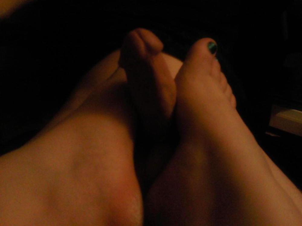 25P Tonya Feet Tits Ass