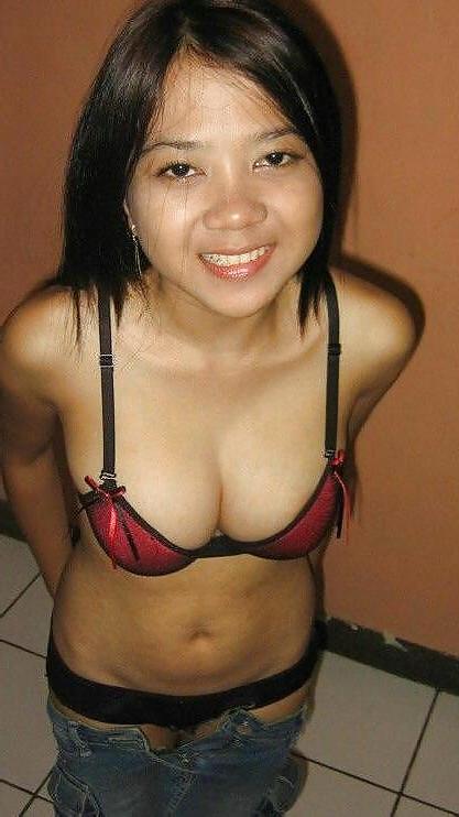 14P The Beauty of Amateur Asian Teen with Nice Tits
