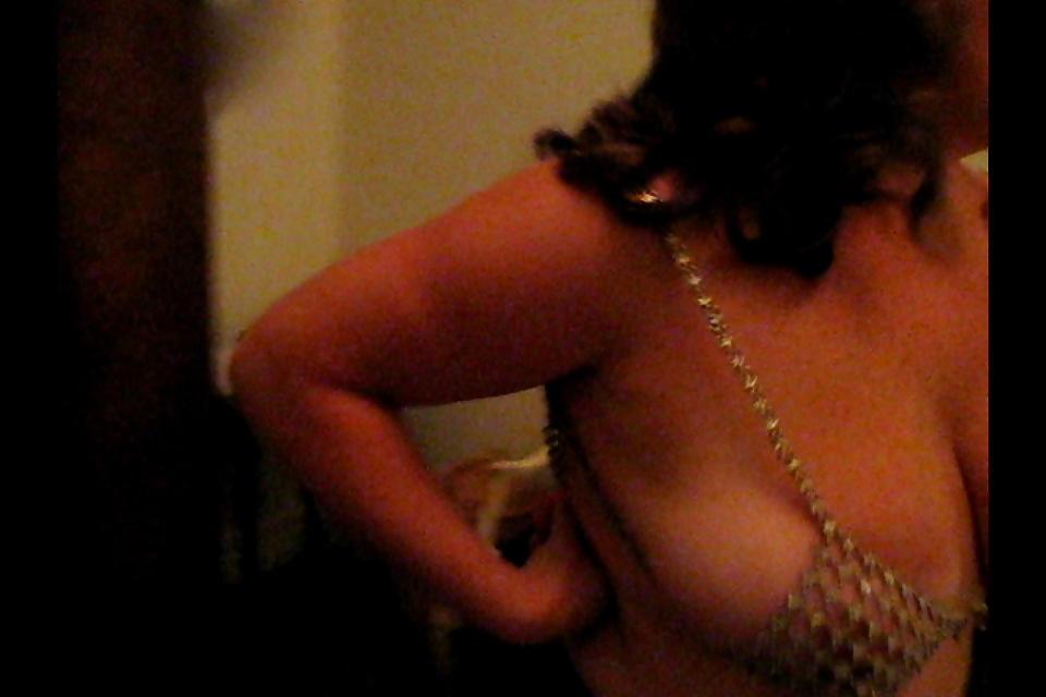 25P Michelle's amazing big tits and sexy cleavage...