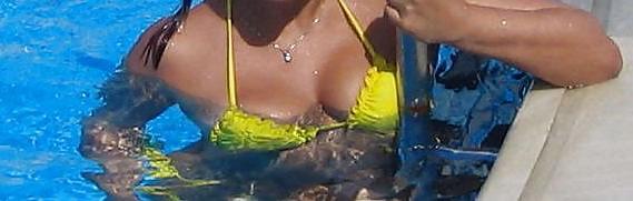 25P My sister's-in-law boobs and cleavage