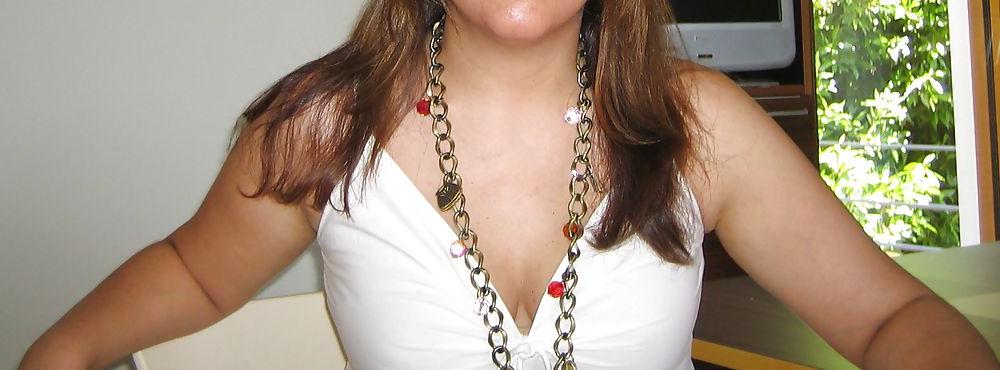 25P My sister's-in-law boobs and cleavage