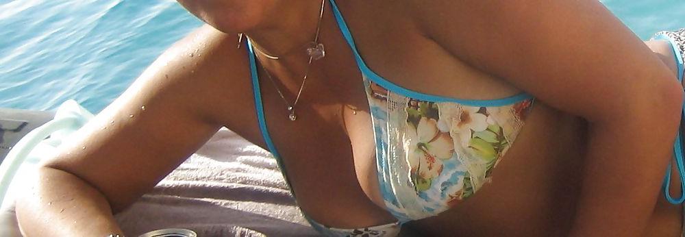 25P My sister's-in-law boobs and cleavage