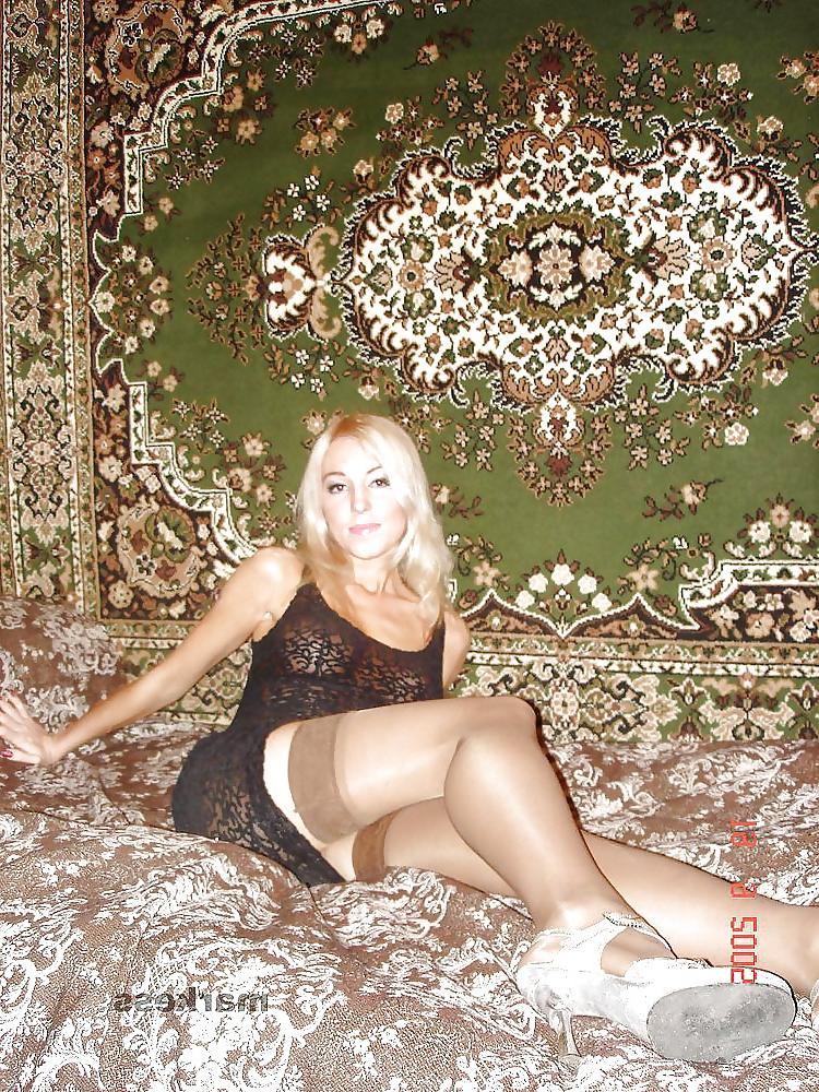 25P LOVELY IN LACE