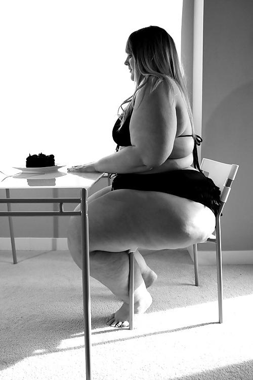 13P The Amazing BBW Plump Princess!