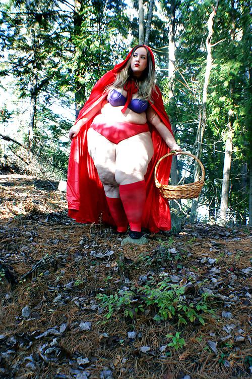 13P The Amazing BBW Plump Princess!