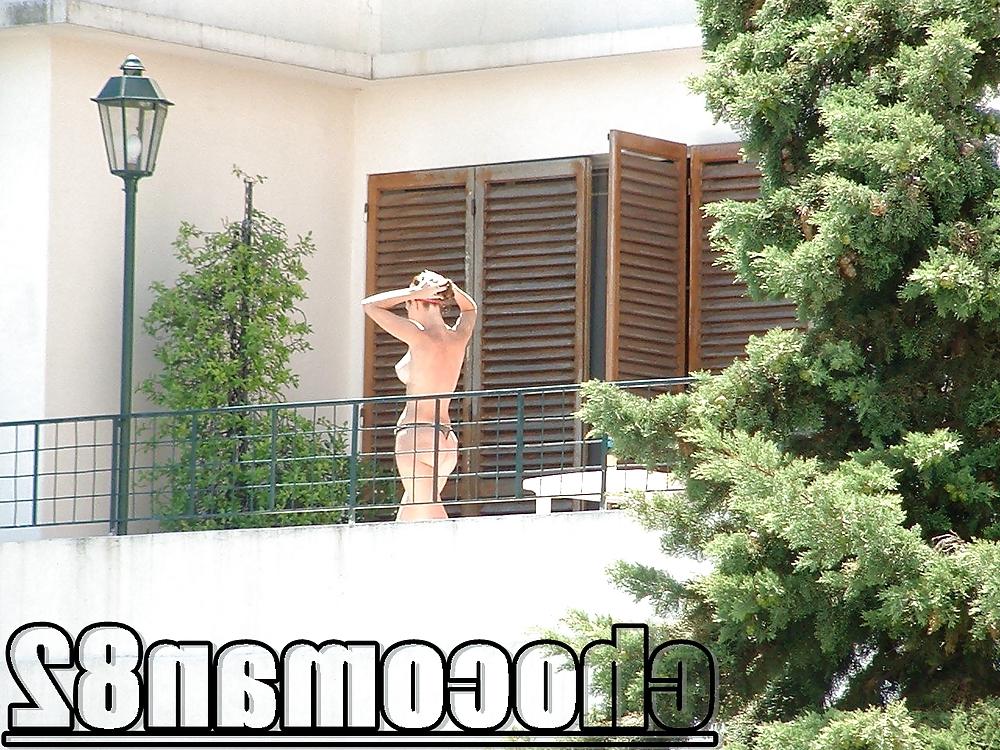5P My neighbor topless 