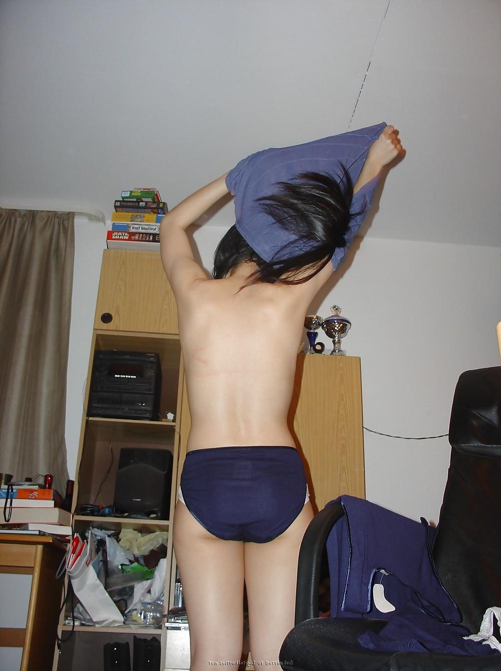 25P Asian Milf..