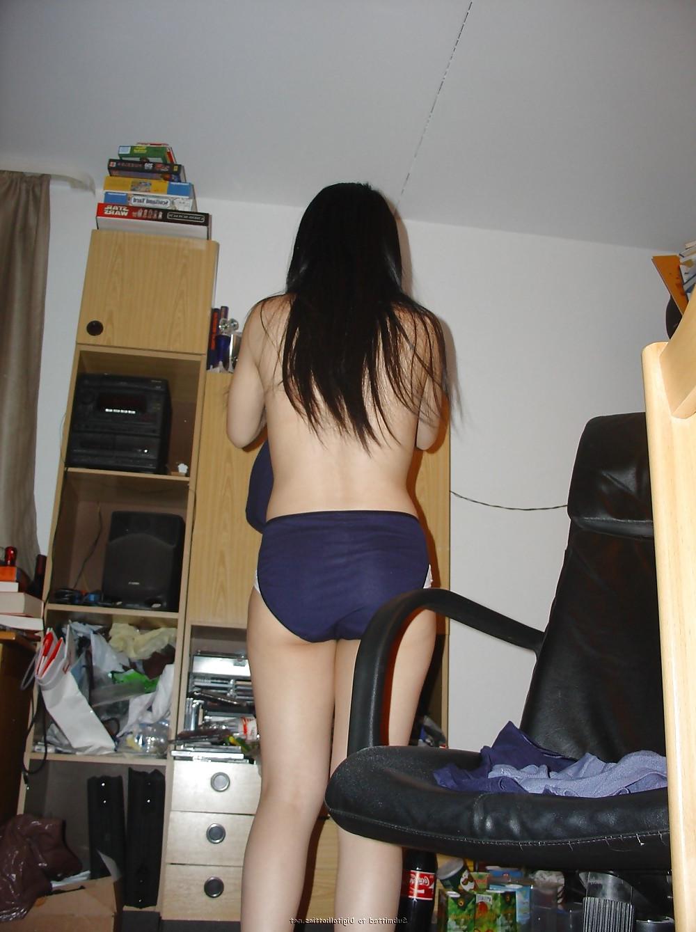 25P Asian Milf..
