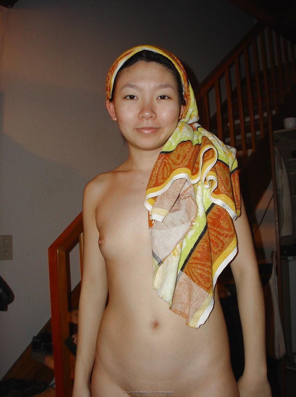 25P Asian Milf..
