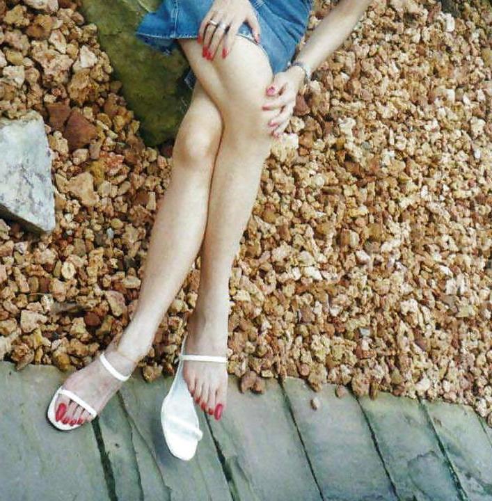 25P Asian chicks with long nails and long toenails