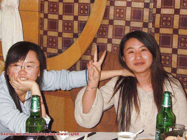 25P Asian chicks with long nails and long toenails