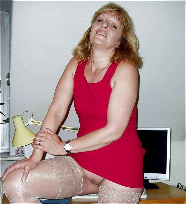 25P Luscious Mature With Red Lingerie