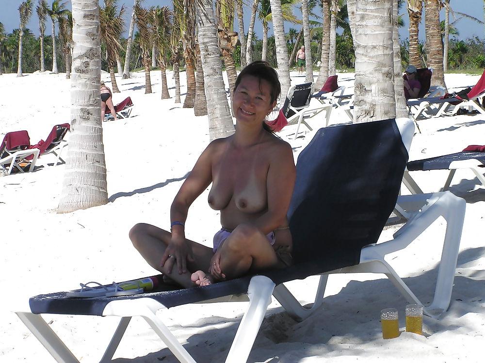 22P Korean wife loves sex
