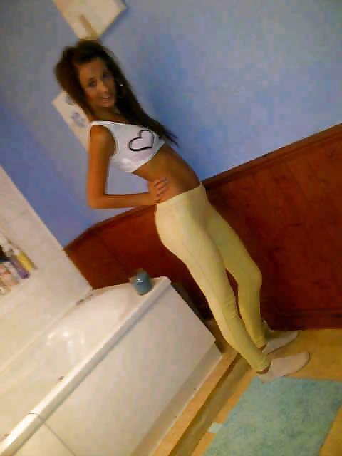 25P Hot British teens