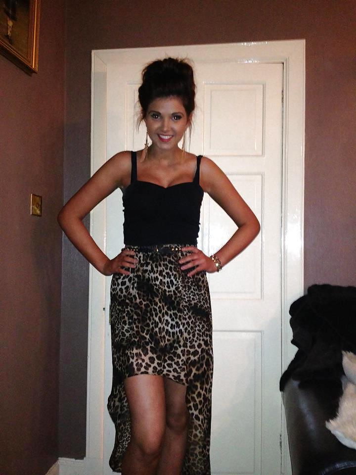 25P Hot British teens
