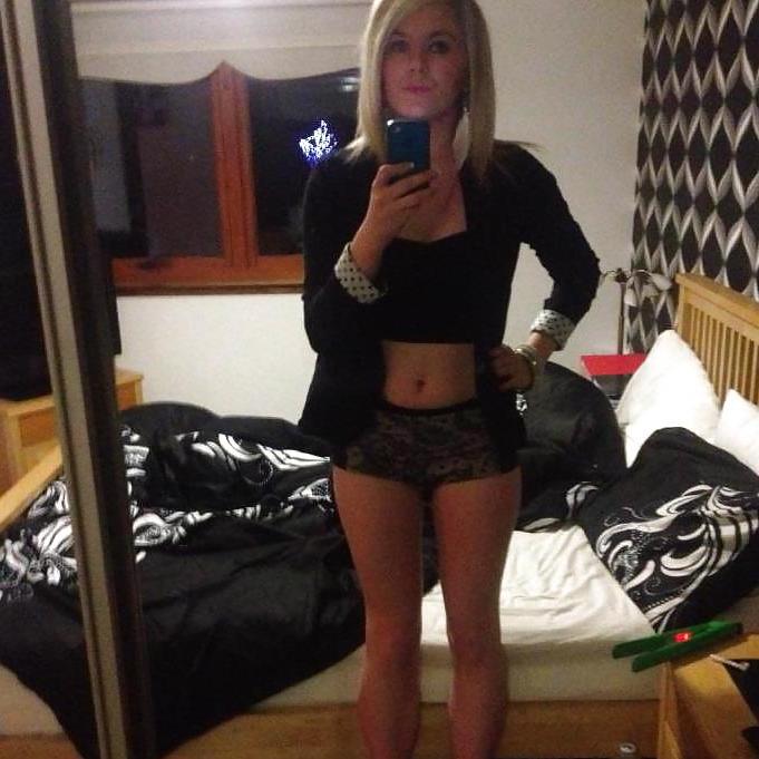 25P Hot British teens