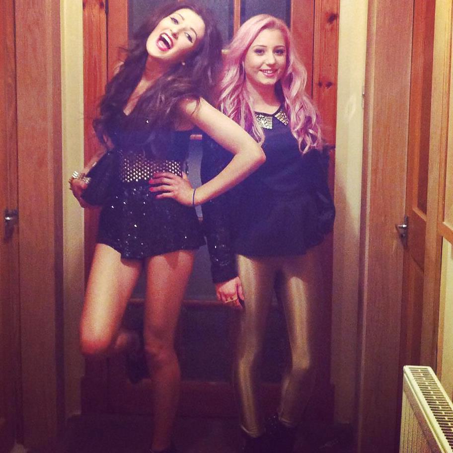 25P Hot British teens