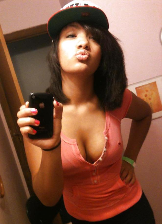 25P Misc. sexy teen cleavage