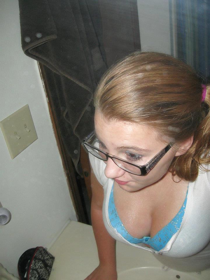 25P Misc. sexy teen cleavage
