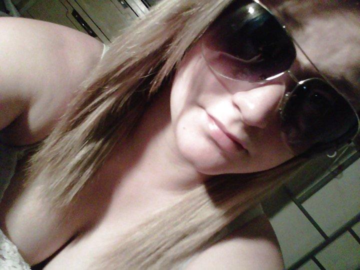 25P Misc. sexy teen cleavage