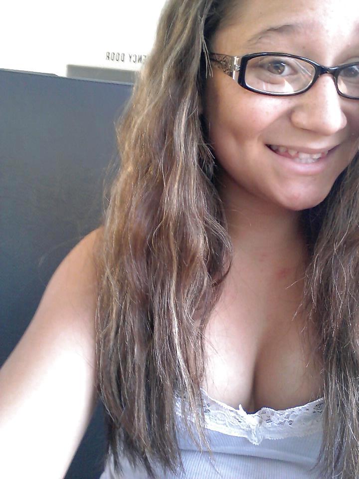 25P Misc. sexy teen cleavage