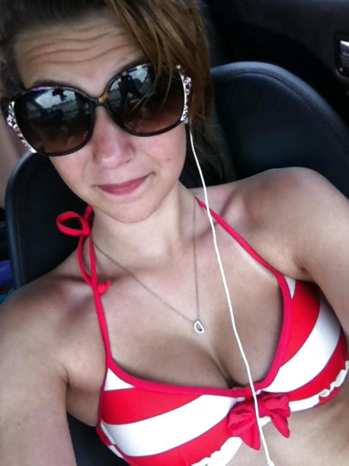 25P Misc. sexy teen cleavage