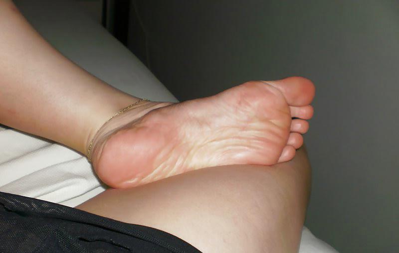 16P Sexy feet 3