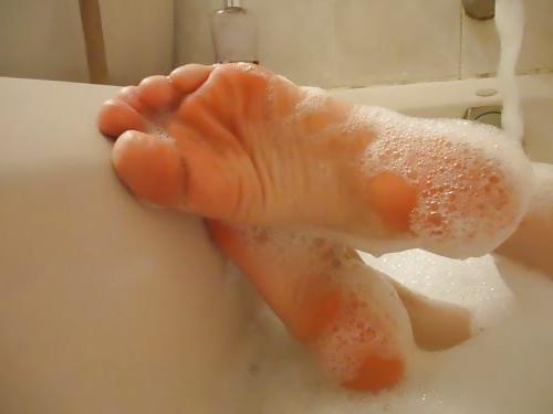 16P Sexy feet 3