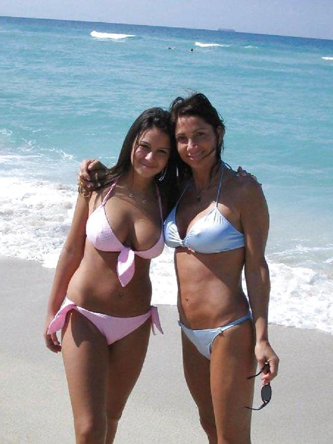 8P Turkish girl: Buse