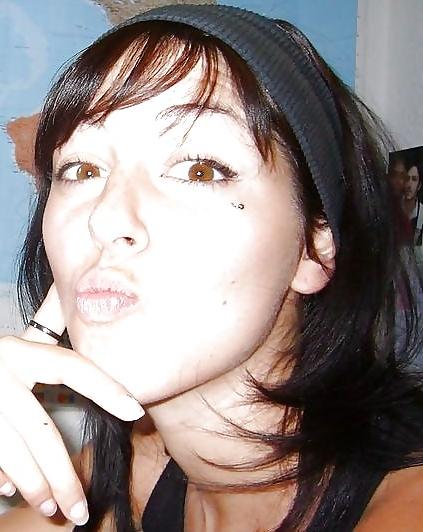 25P THE MOST FAMOUS SLUTS ON THE NET 3