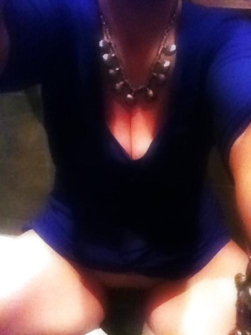 25P More Naughty Milf