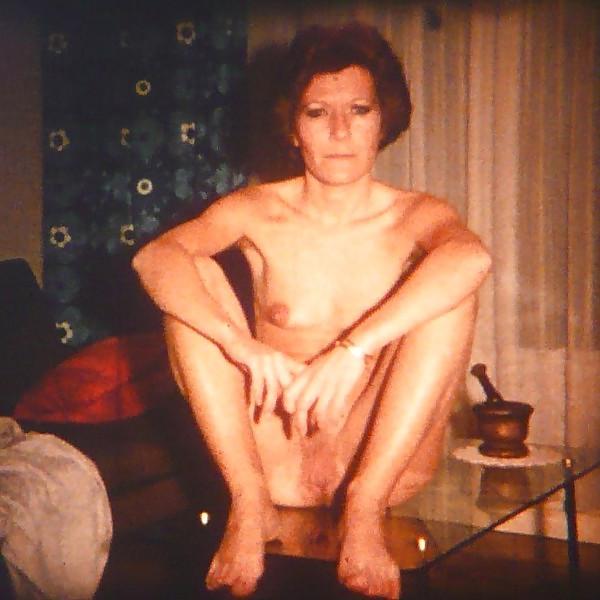 13P Classic Mature Housewife