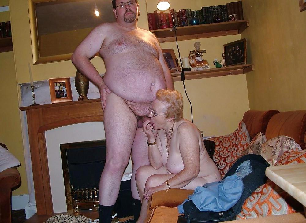 24P Grandma's blowjob 01.