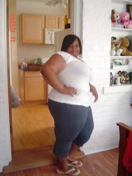 9P A NICE THICK & JUICY BBW.