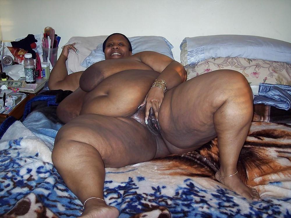 19P Big black pussy