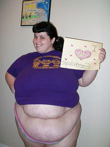4P SSBBW Geeks and Nerds