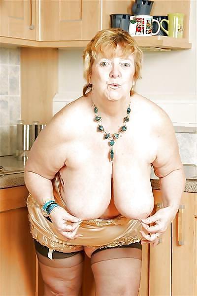 15P Mature-BBW-Ladies 300